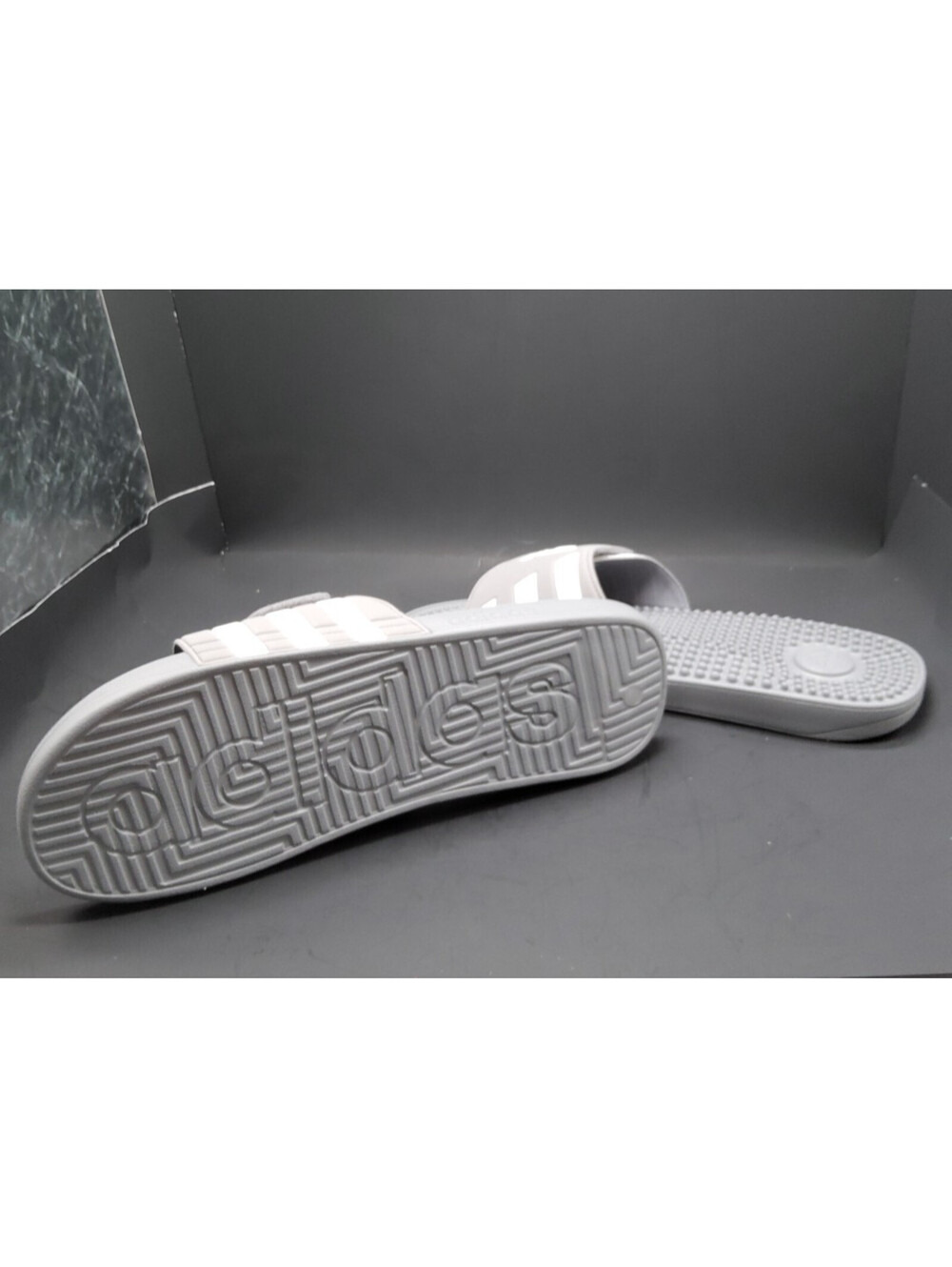 NEW Adidas Men's Adissage Grey Comfort Slip On Slides Sandals Size 18 - Picture 9 of 10